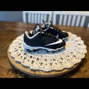 Used Baseball Cleats